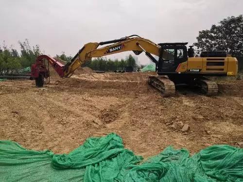 二七区侯寨水厂工程鼎盛大道段无冲洗设施,责任牌,黄土裸露500平方米